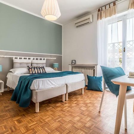Joivy Modern 1-Bed Flat With Balcony In Portello Milan Bagian luar foto